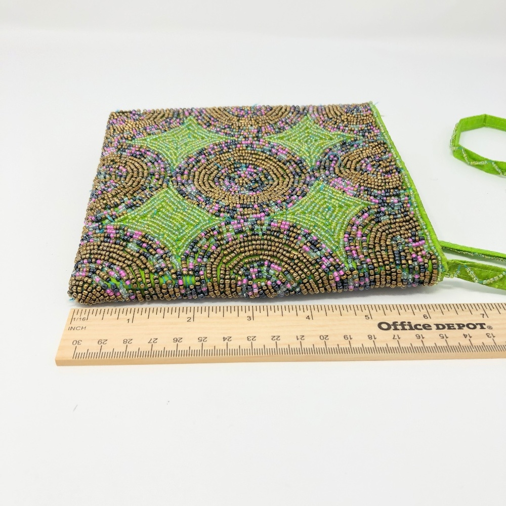 BEAUTIFUL HAND BEADED INDONESIAN MINI-PURSE